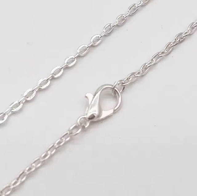 Halsketting met platte kabel 